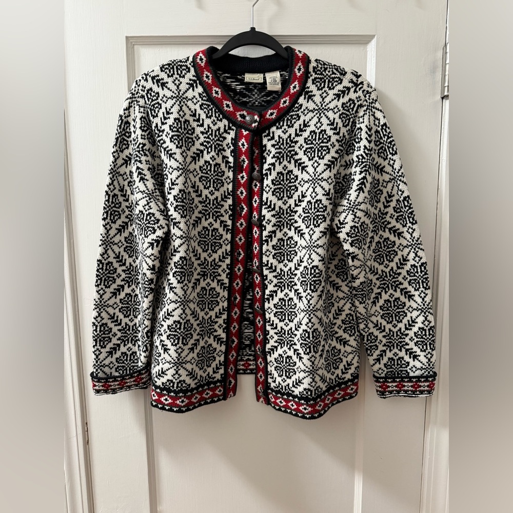 LL BEAN 100% cotton sweater